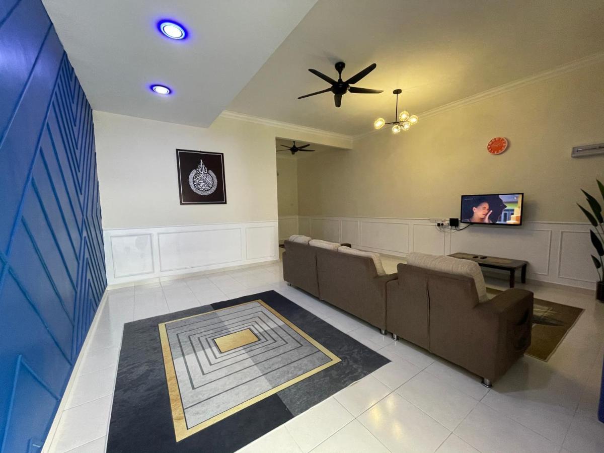 No 61 Nazirin Homestay Tmn Indah Raya 2 Manjung Lumut Ngoại thất bức ảnh